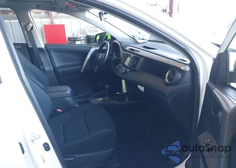 2018 Toyota Rav4 Xle z USA, uszkodzony, nr VIN JTMRFREV4JD247742